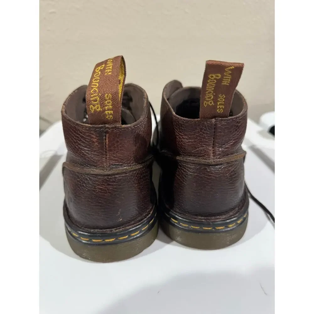 Dr. Martens Sussex Bear Track Chukka Brown Leather Boots Shoes 8M Men